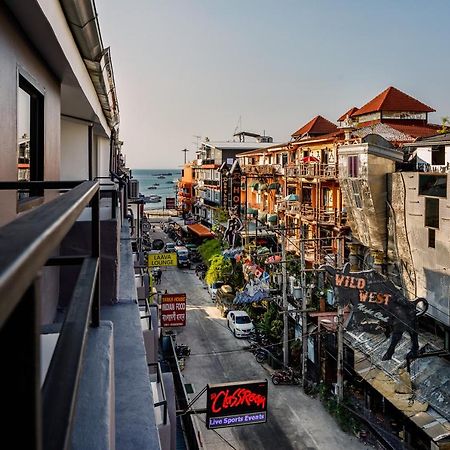 The Classroom Hotel Pattaya Exterior foto