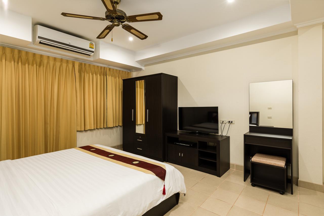 The Classroom Hotel Pattaya Exterior foto