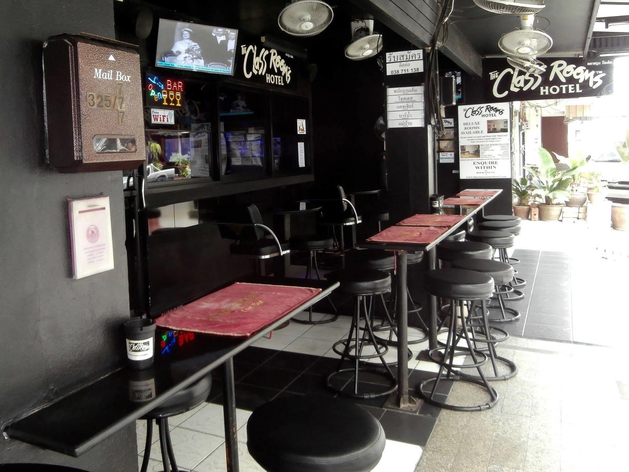 The Classroom Hotel Pattaya Exterior foto