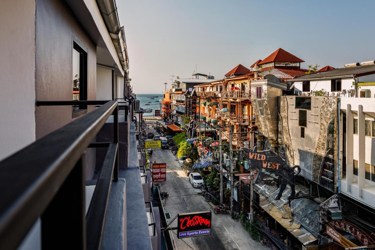 The Classroom Hotel Pattaya Exterior foto